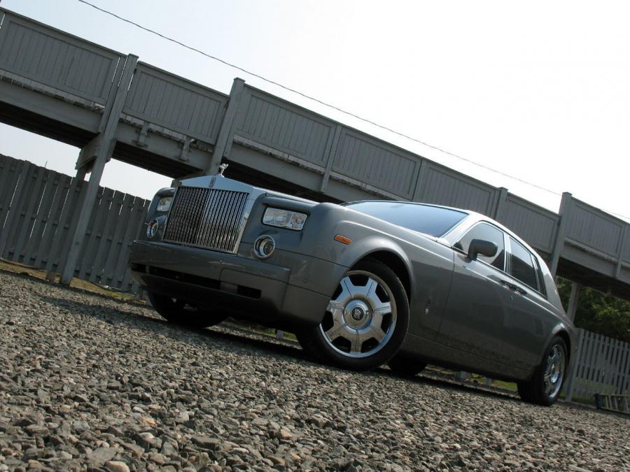  Rolls-Royce Phantom 2007 года  (фото 53 из 102)